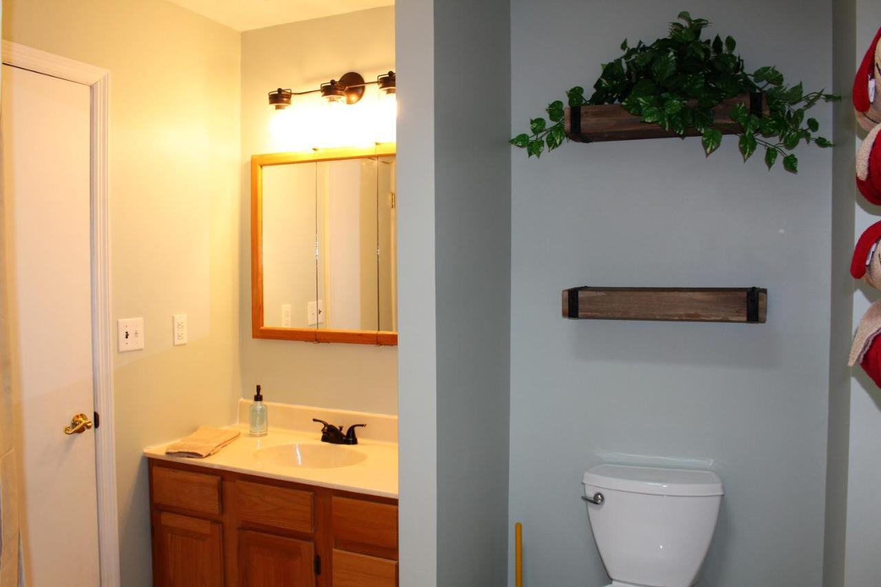 Spacious Downtown Condo Walking Distance To Downtown Gatlinburg Sleeps 6 Guests Exteriér fotografie