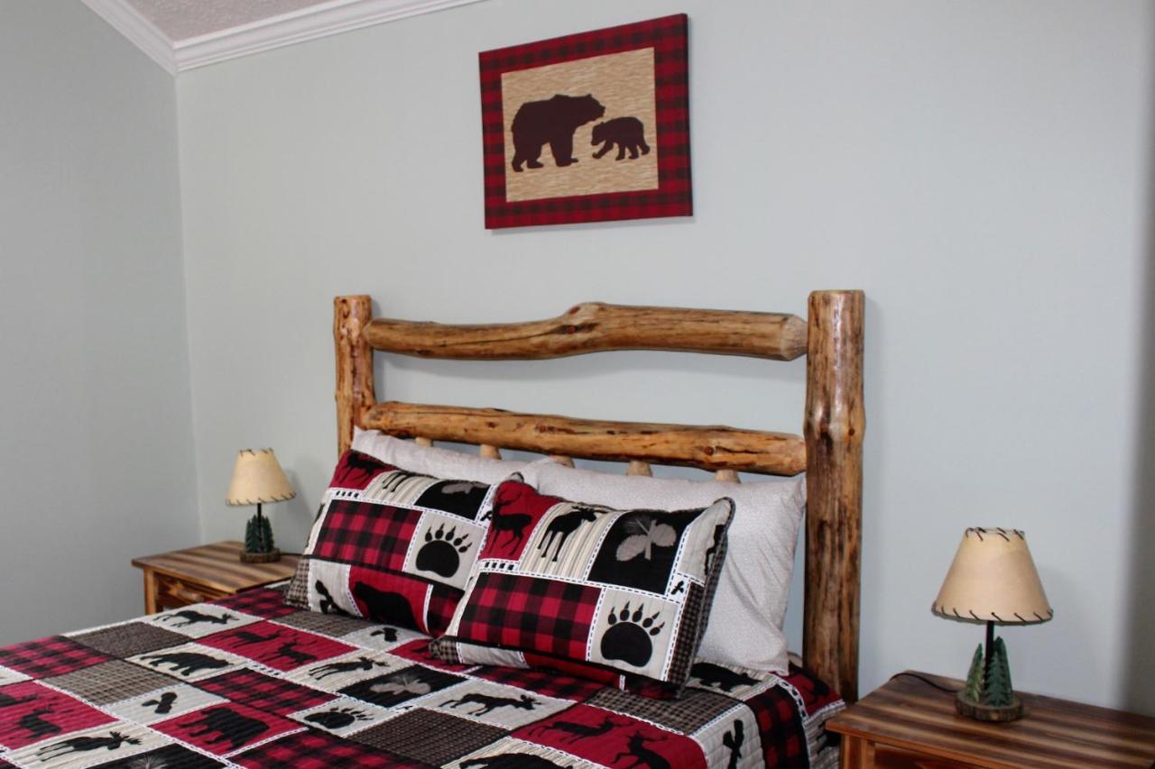 Spacious Downtown Condo Walking Distance To Downtown Gatlinburg Sleeps 6 Guests Exteriér fotografie