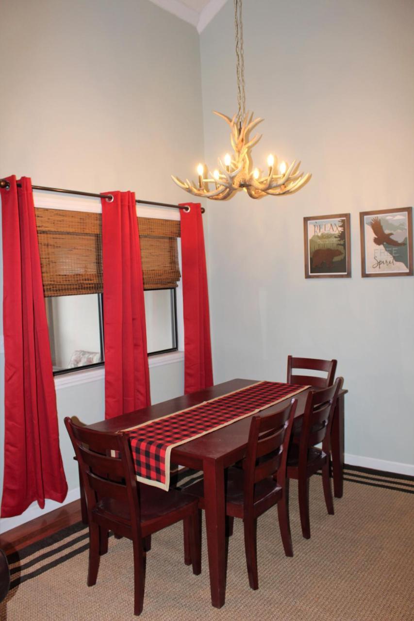 Spacious Downtown Condo Walking Distance To Downtown Gatlinburg Sleeps 6 Guests Exteriér fotografie