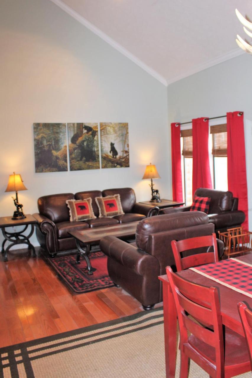 Spacious Downtown Condo Walking Distance To Downtown Gatlinburg Sleeps 6 Guests Exteriér fotografie