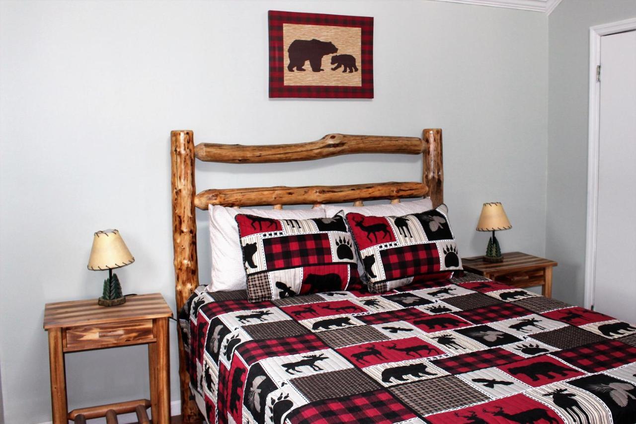 Spacious Downtown Condo Walking Distance To Downtown Gatlinburg Sleeps 6 Guests Exteriér fotografie