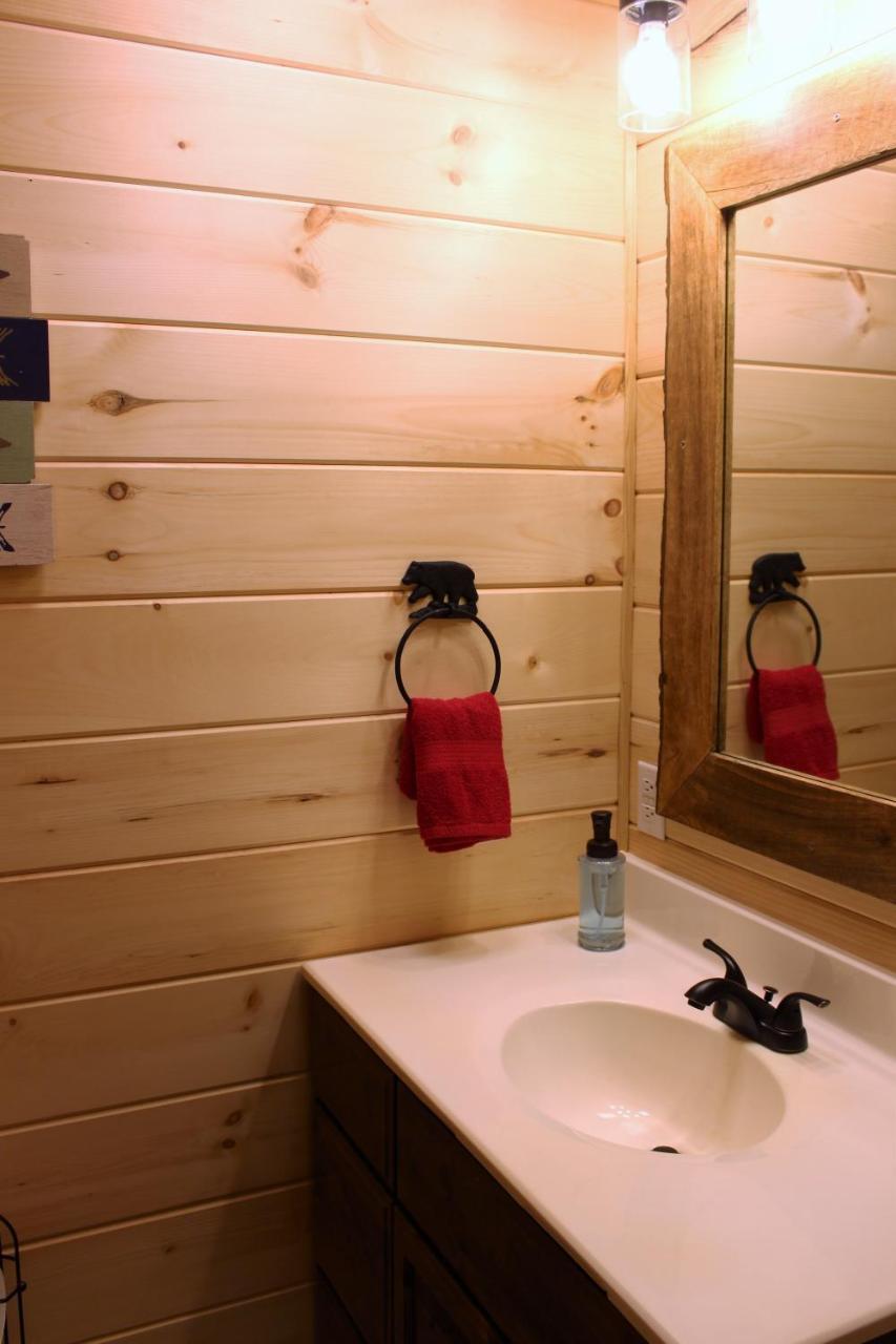 Spacious Downtown Condo Walking Distance To Downtown Gatlinburg Sleeps 6 Guests Exteriér fotografie